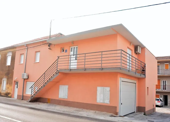 Kala And Tina Apartments